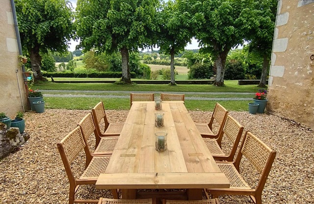 Cottage "Les Guittieres Gites" with Shared Terrace, Shared Garden & Wi-Fi