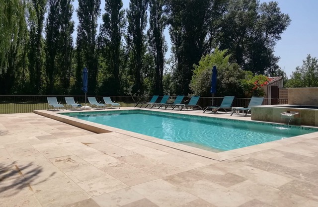 Cottage on 7 HA Est Full AC, Heated Pool & Spa, Boules Court, Fitness & Sports