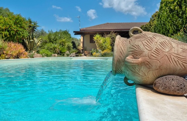 Cottage Soraya with independent swimming pool near Alghero and the beach