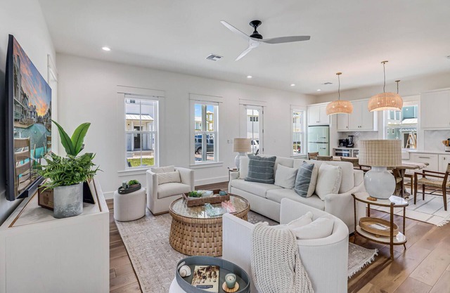Cottage w/Cool Coastal Vibe, Great Amenities at Cinnamon Shore South