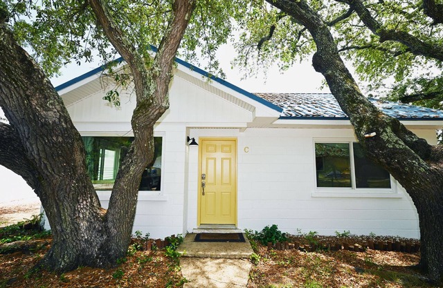 Cottage with Beach Access