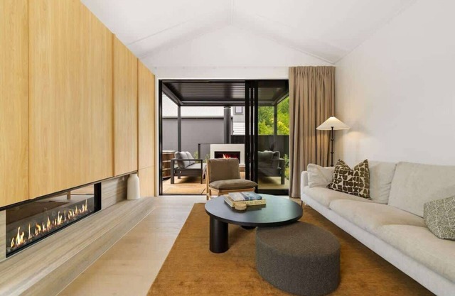 Cottonwood Villa | Outdoor spa pool, fireplace, and BBQ