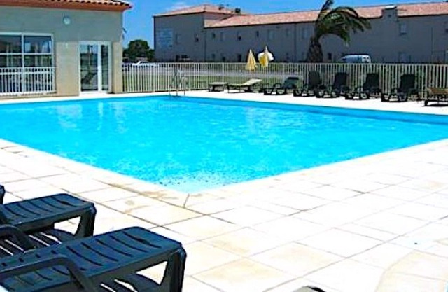 Country living but near beaches and city