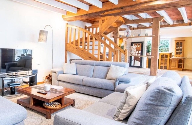 Country house Les Romarins - 14 pers.