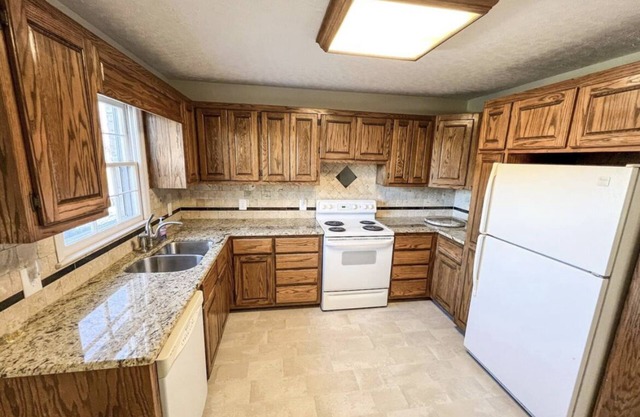 Country Home on 40 tranquil acres.