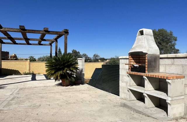 Country House 'Casaruralsevilla La Cabaña De Petra' with Mountain View, Wi-Fi and Air Conditioning