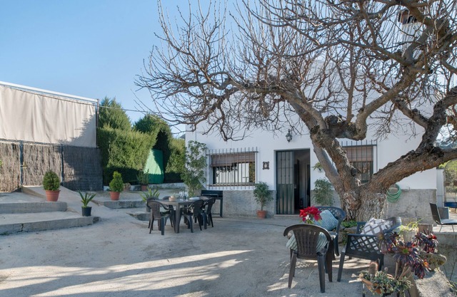 Country House 'El Moral' with Mountain View, Private Terrace and Wi-Fi