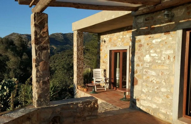 Country house in the nature park spectacluar views and large garden