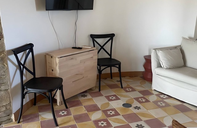 Country House 'Moinho' with Mountain View, Wi-Fi, and Air Conditioning