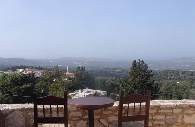 Country House 'Vila Aloni' with Private Terrace, Wi-Fi and Air Conditioning