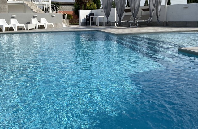 Country Villa Appar. with POOL, A/C,WIFI,BBQ,PRIVATE PARKeTRACE 13sq.m.