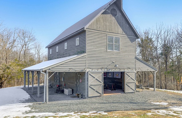 Countryside Barndominium in Virginia w/Patio