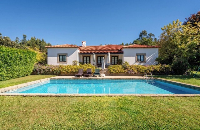 Countryside House | Pool and Tennis by HostWise