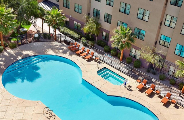 Courtyard by Marriott Phoenix North/Happy Valley