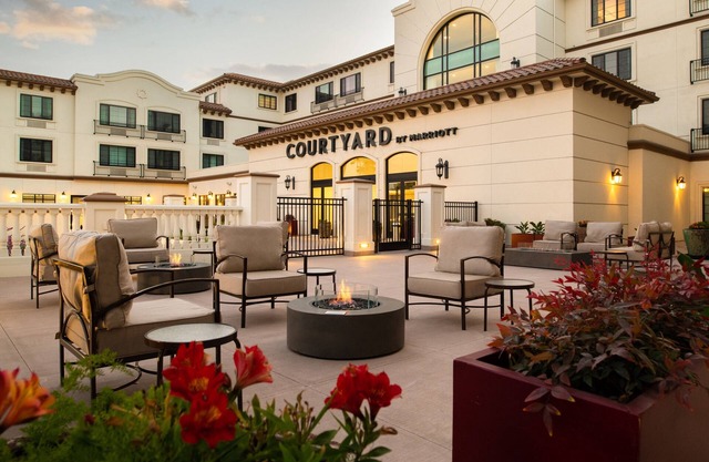 Courtyard by Marriott Santa Cruz