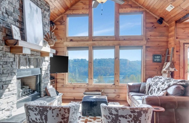 Cowhide Cabin Lake Views Hot Tub