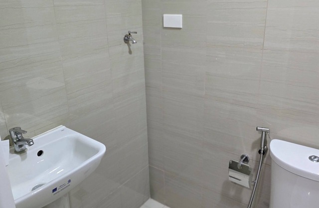 Cozy 1-bedroom apartment with AC, WiFi in fantastic Pasay