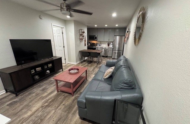 Cozy 1-bedroom condo across the street from FSU and Doak Campbell Stadium