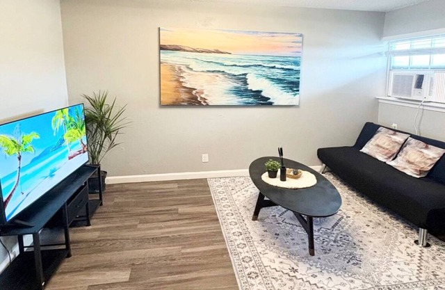 Cozy 1BD/1BA In North Central Austin, Next To I35, 15 Minutes To Downtown