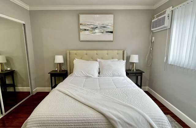 Cozy 1bd apartment in beautiful West Hollywood