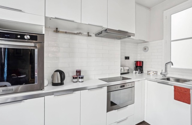 Cozy 1BR near Champ de Mars & Seine