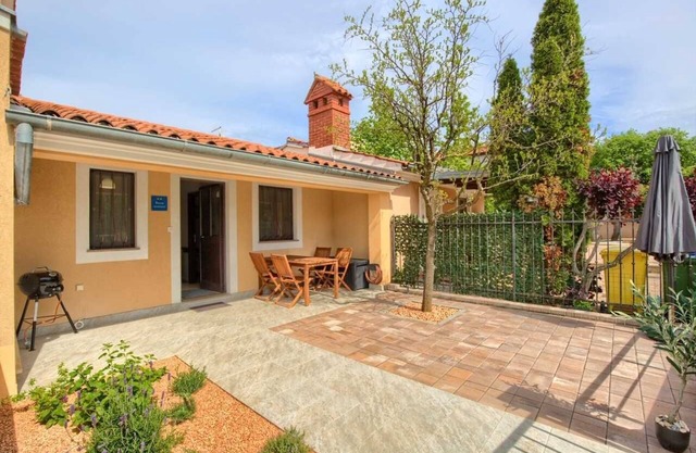 Cozy 2-Bedroom apartment, Pet Friendly