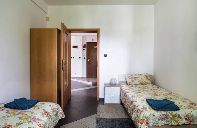 Cozy 2-bedroom apartment in awesome Sofia with AC, WiFi