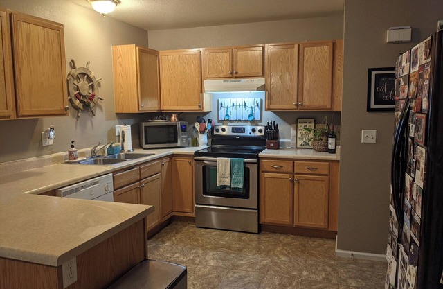Cozy 2-bedroom condo with fitness room, Wi-Fi in Fort Collins, Pet Friendly