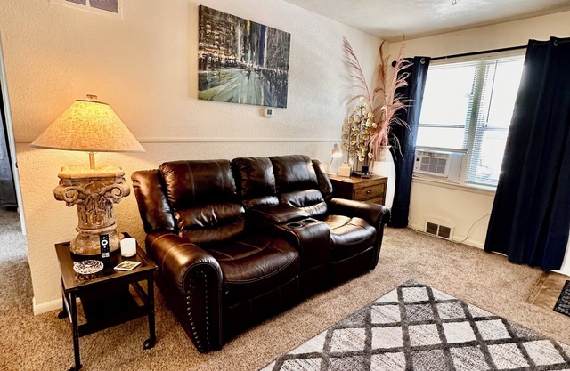 Cozy 2 Bedroom Fort Morgan Apartment