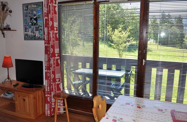 Cozy 2-room Apartment with Balcony, Quiet Location, Near Slopes in Abondance, France