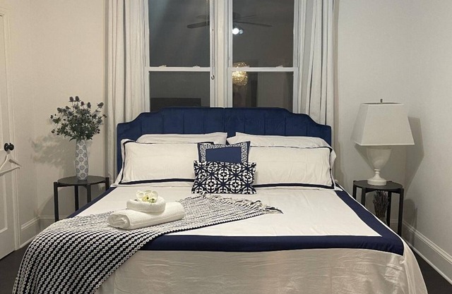 Cozy 3 bedroom House 25 min away from New York