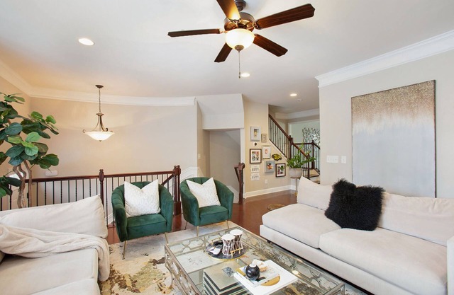 Cozy 3-bedroom Townhome conveniently located in Smyrna/Vinnings in cool Atlanta