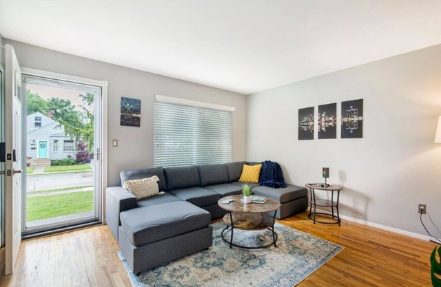 Cozy 3BR Royal Oak Home Near Downtown with Yard