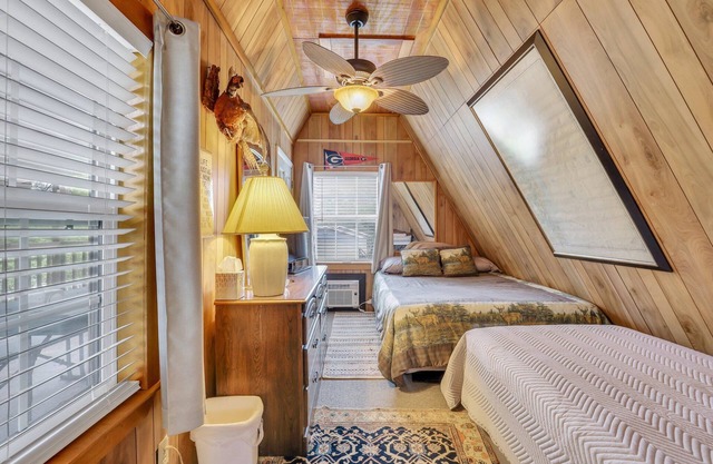 Cozy A-Frame on the Satilla River with Private Dock