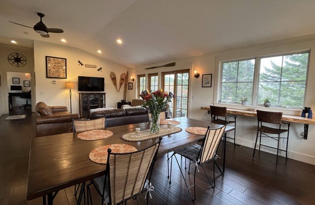 Cozy Adirondack Getaway w/Lodge-Style Lower Level