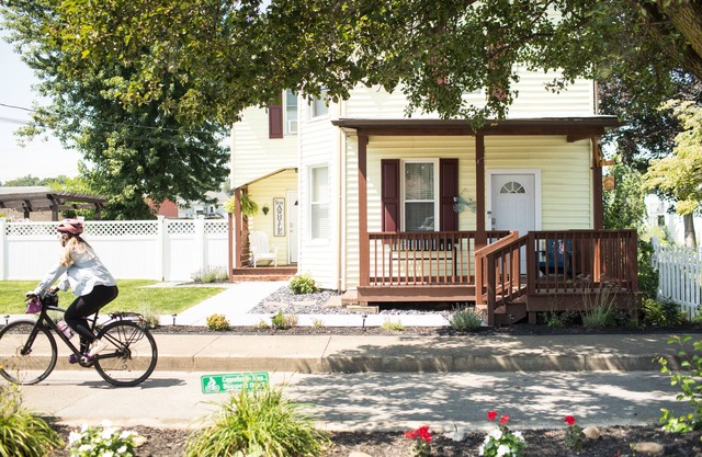Cozy Allegheny Passage bike trail retreat between Pittsburgh and Washington, DC.