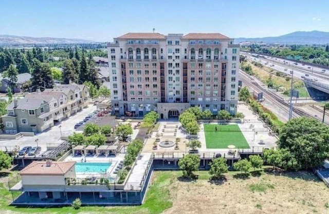 Cozy and beautiful 1 bedroom near Willow Glen