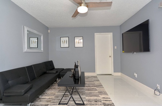 Cozy and relaxing 3 bedrooms 2 baths home, 5 minutes to Fort hood