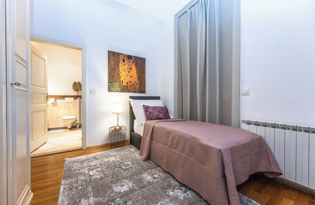 Cozy apartment by Charles bridge