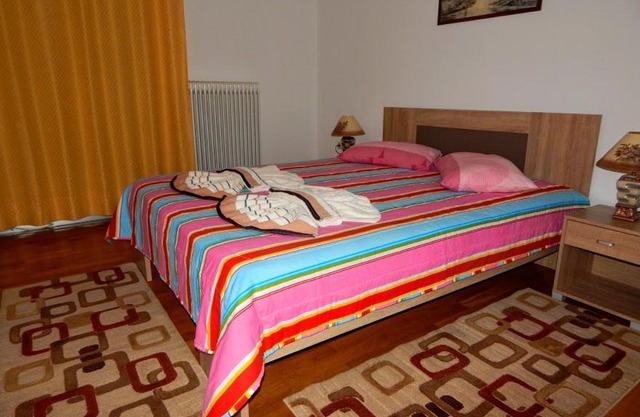 Cozy apartment for 2-5 people-Center Tripoli 1