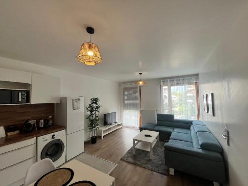 Cozy appartement moderne proche Paris & Aéroport d'Orly au pied du metro 14