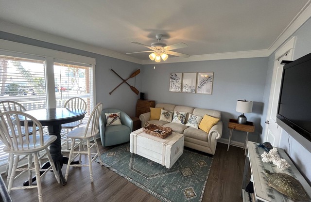 Cozy Beach Condo in Destin’s Sandpiper Cove #1074