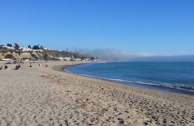 Cozy Beach Vacation! 3 Spacious Units w/Kitchen! Outdoor Pool
