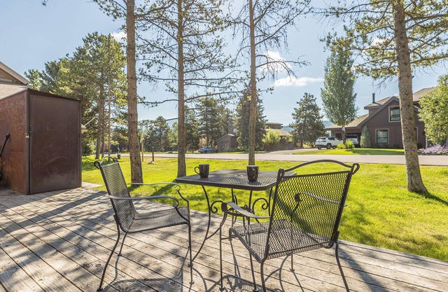 Cozy Big Sky Getaway | Pool, Sauna, Fireplace | Near Golf Course, Nordic Trails & Big Sky Resort