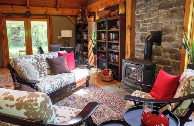 Cozy Cabin 2-Bedroom near Miami University in Oxford, OH