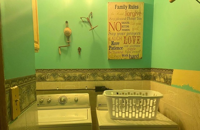 Cozy Cabin Close to Town