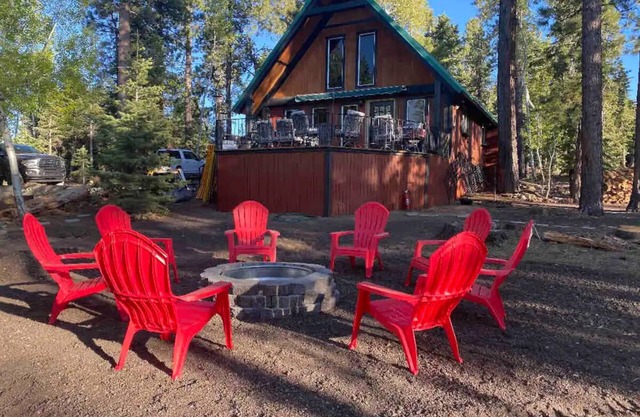 COZY🏡CABIN NEAR⛰BRIAN HEAD☀️ZION🌄BRYCE CANYON 🏞WITH📡Wi-Fi 🐶 PET FRIENDLY