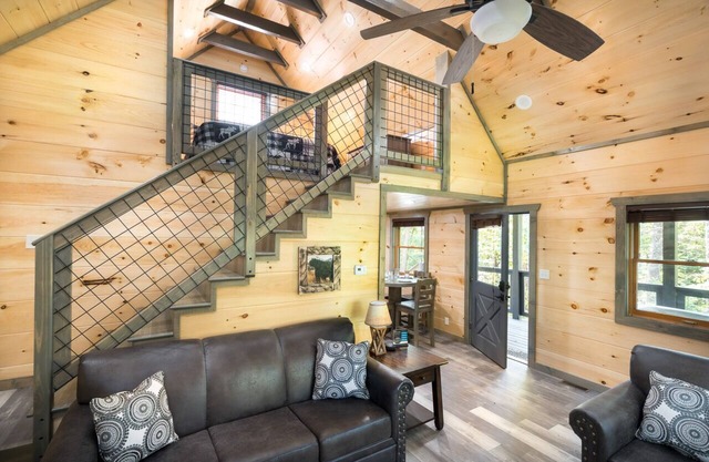 Cozy cabin with views, hot tub, fireplace & serenity.