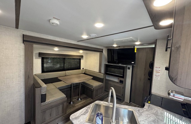 Cozy campground in peaceful Kermit with AC, fitness room