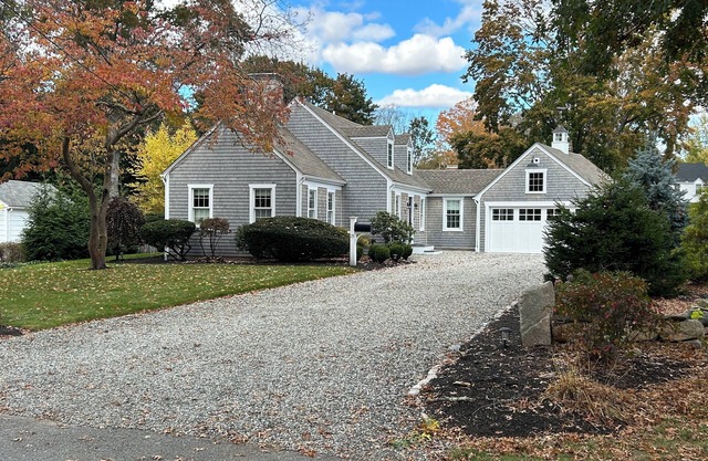 Cozy Cape Cottage in East Greenwich, RI